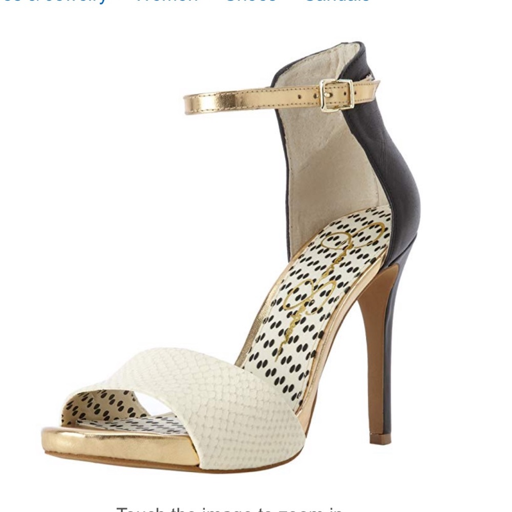 Jessica Simpson pumps